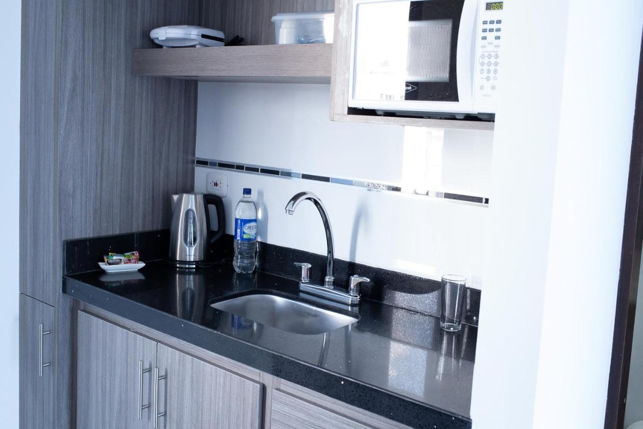 Hotel Be Suites Cali Bagian luar foto