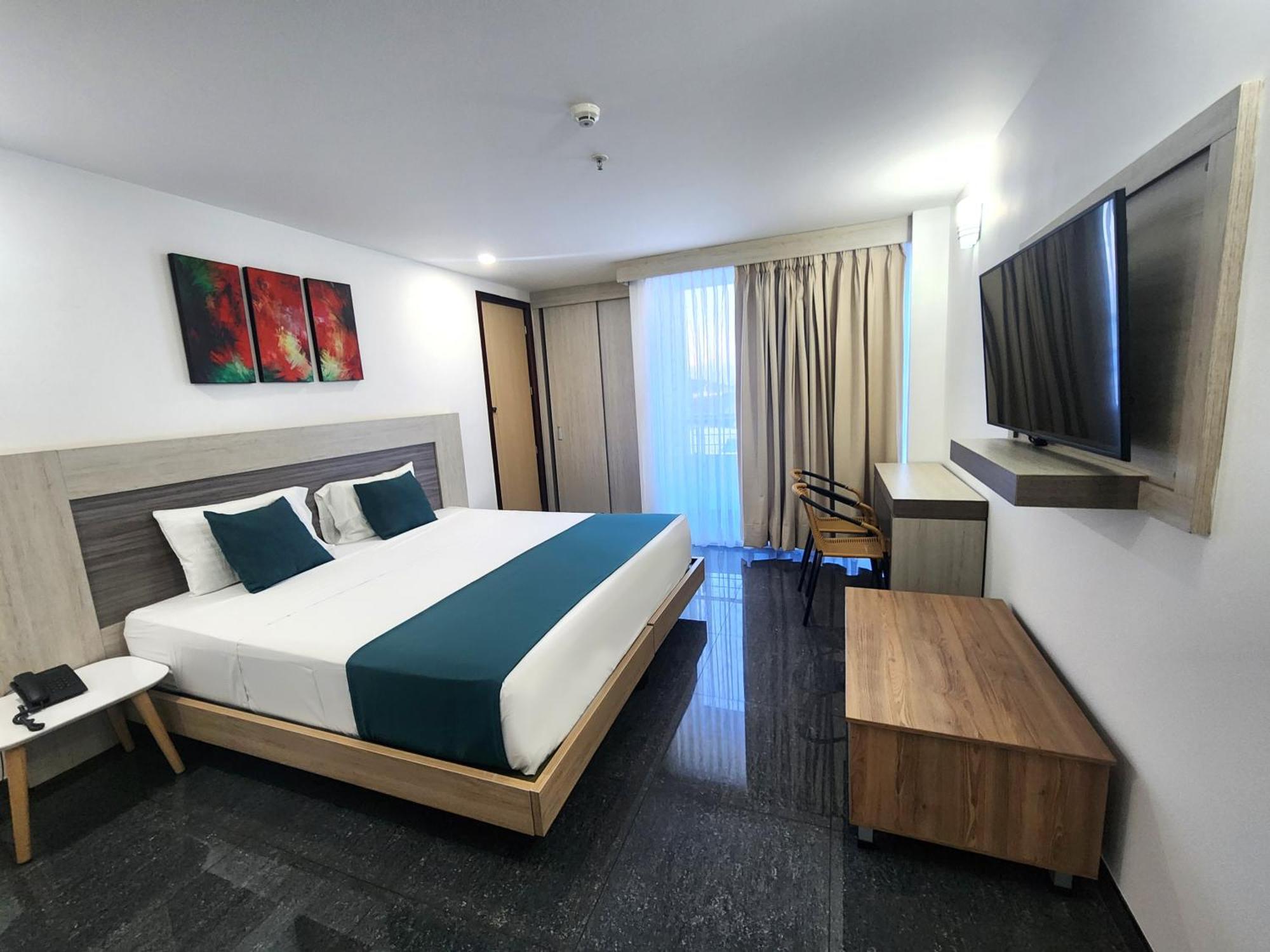 Hotel Be Suites Cali Bagian luar foto