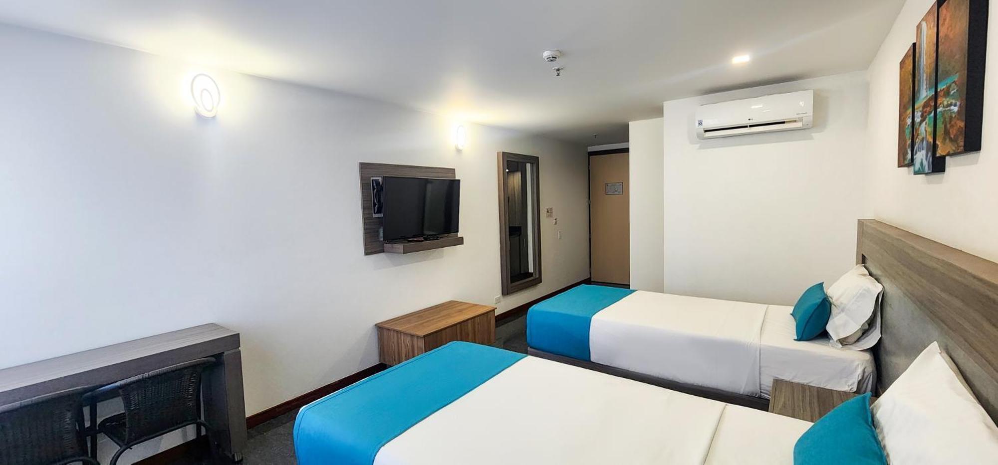 Hotel Be Suites Cali Bagian luar foto